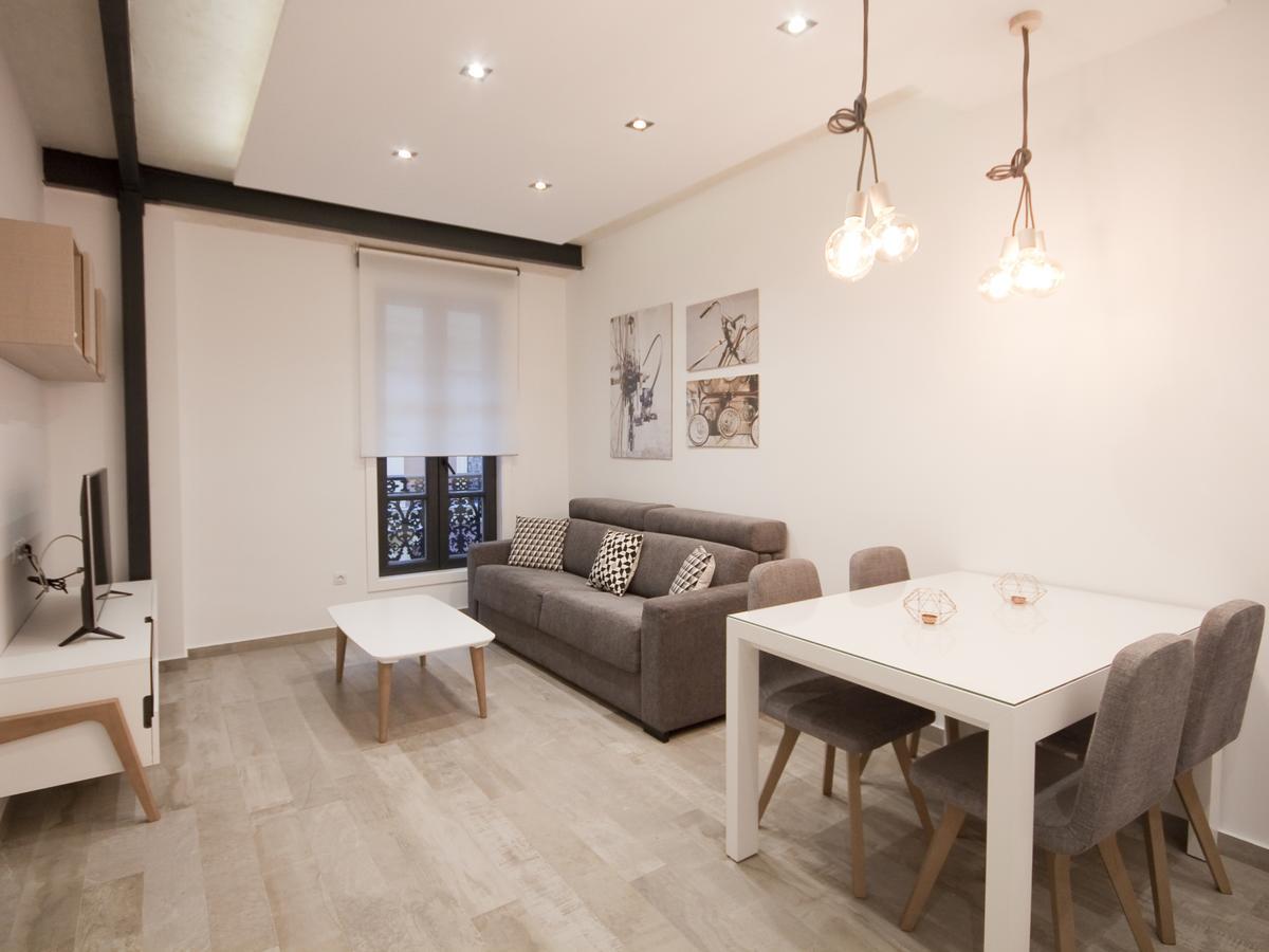 Apartamento Nuevo Y De Lujo En Puerta Del Sol Madrid Dış mekan fotoğraf